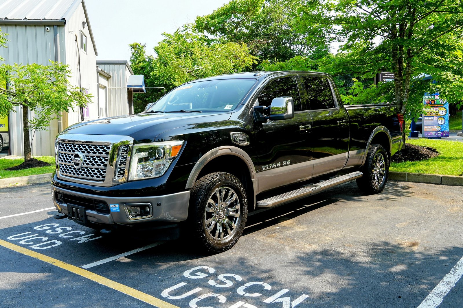 Nissan Titan